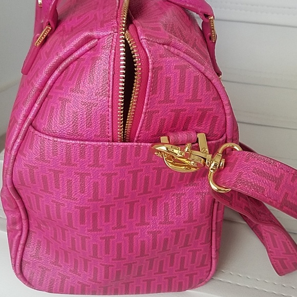 Tory Burch Weekender - Picture 3 of 7